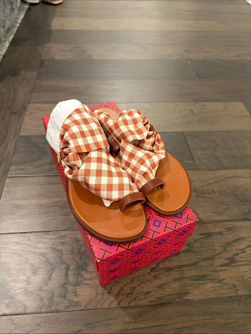 New in Box Tory Burch Selby Scarf Sandal Sz 8